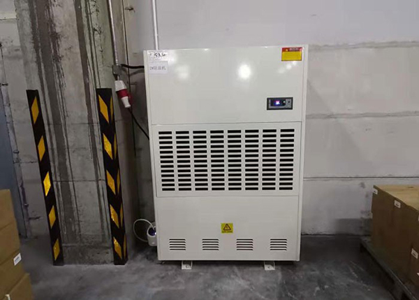 Cold storage dehumidifier